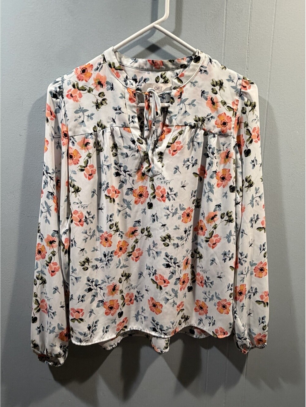 Womens Loft Floral Long Sleeves Shirt Size XS Blue